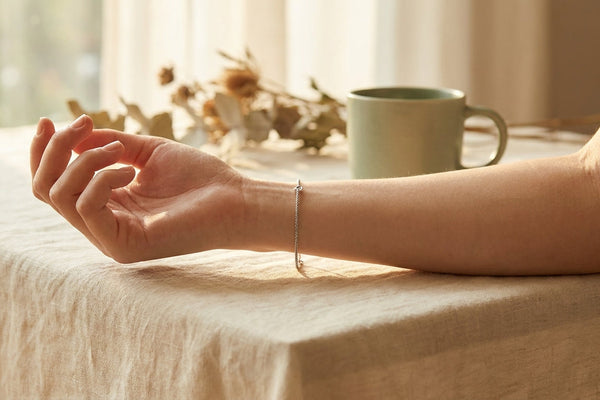 Does Scabies Itch During the Day Too? What Most People Get Wrong