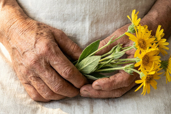 How Natural Ingredients Penetrate Deep Enough to Treat Trigger Finger
