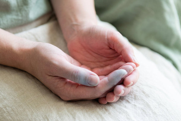 What a Raynaud's Attack Actually Feels Like: Every Phase Explained